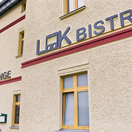 Hostel Lok