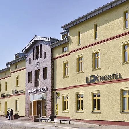 Hostel Lok *